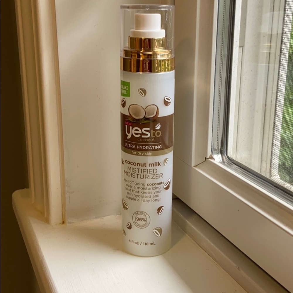 Coconut milk MISTIFIED MOISTURIZER